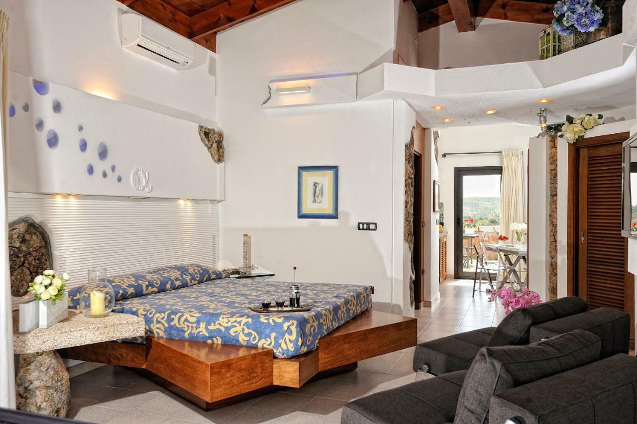 Residence L'Ea Di Lavru - Appartamenti Mono-Bilo-Trilocali Porto San Paolo  Bagian luar foto