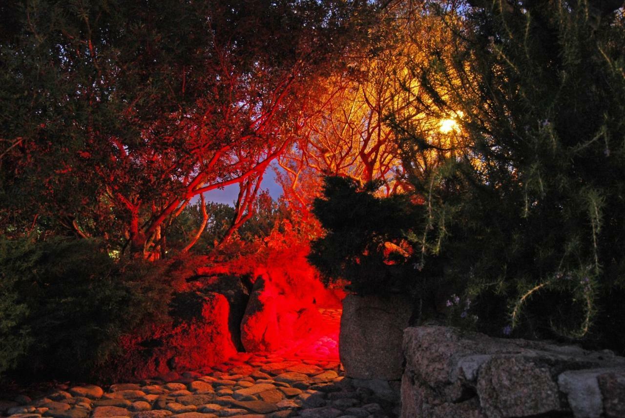 Residence L'Ea Di Lavru - Appartamenti Mono-Bilo-Trilocali Porto San Paolo  Bagian luar foto