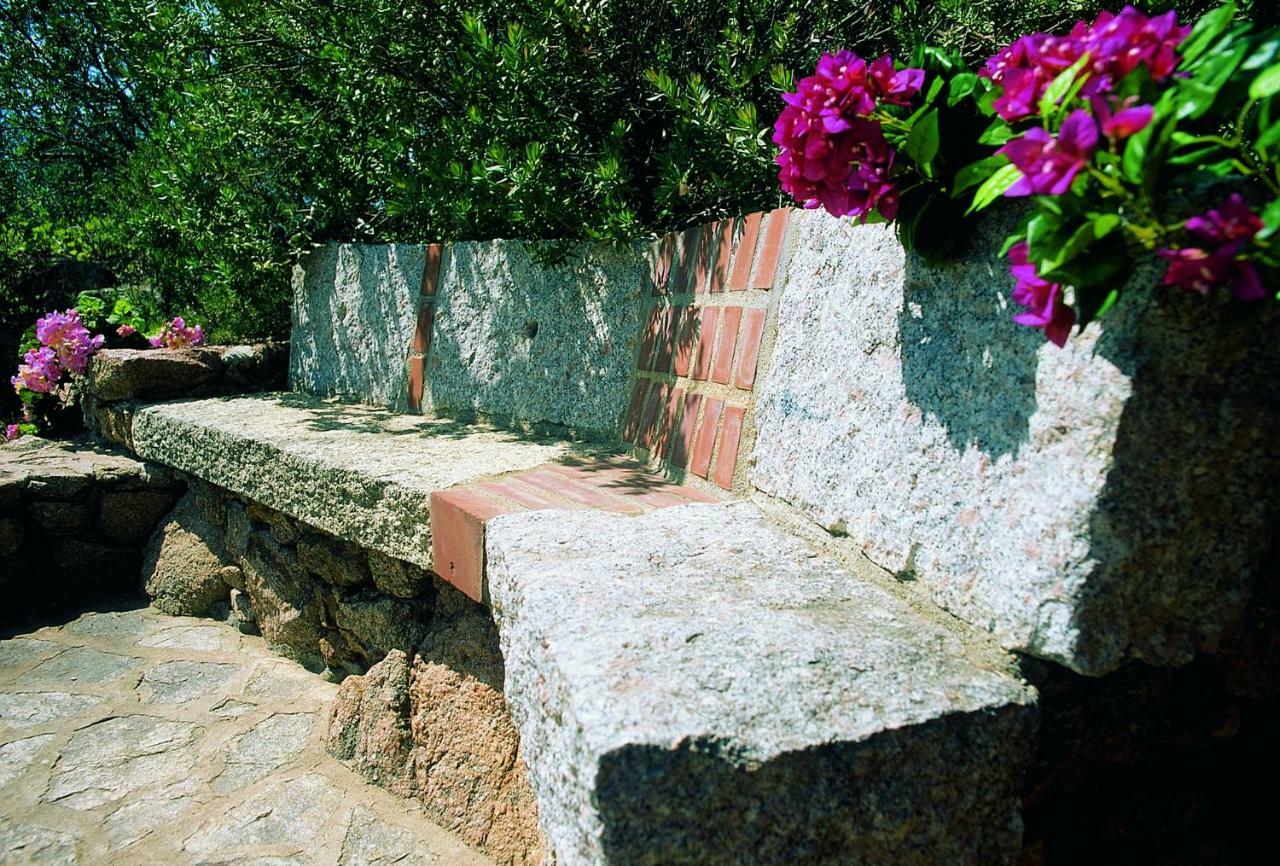 Residence L'Ea Di Lavru - Appartamenti Mono-Bilo-Trilocali Porto San Paolo  Bagian luar foto