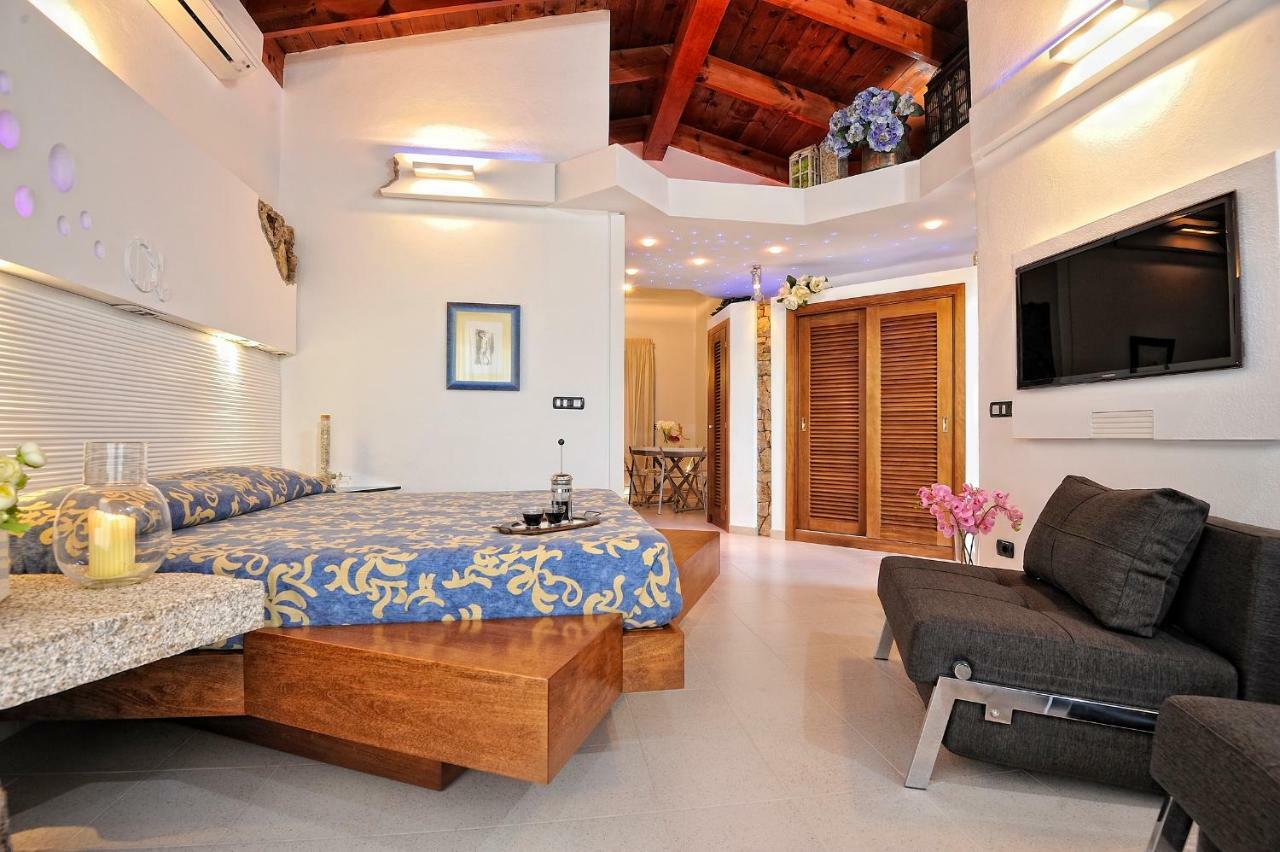Residence L'Ea Di Lavru - Appartamenti Mono-Bilo-Trilocali Porto San Paolo  Bagian luar foto