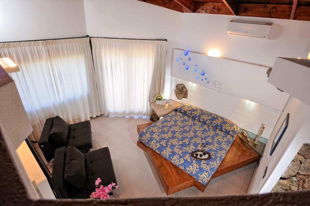 Residence L'Ea Di Lavru - Appartamenti Mono-Bilo-Trilocali Porto San Paolo  Bagian luar foto