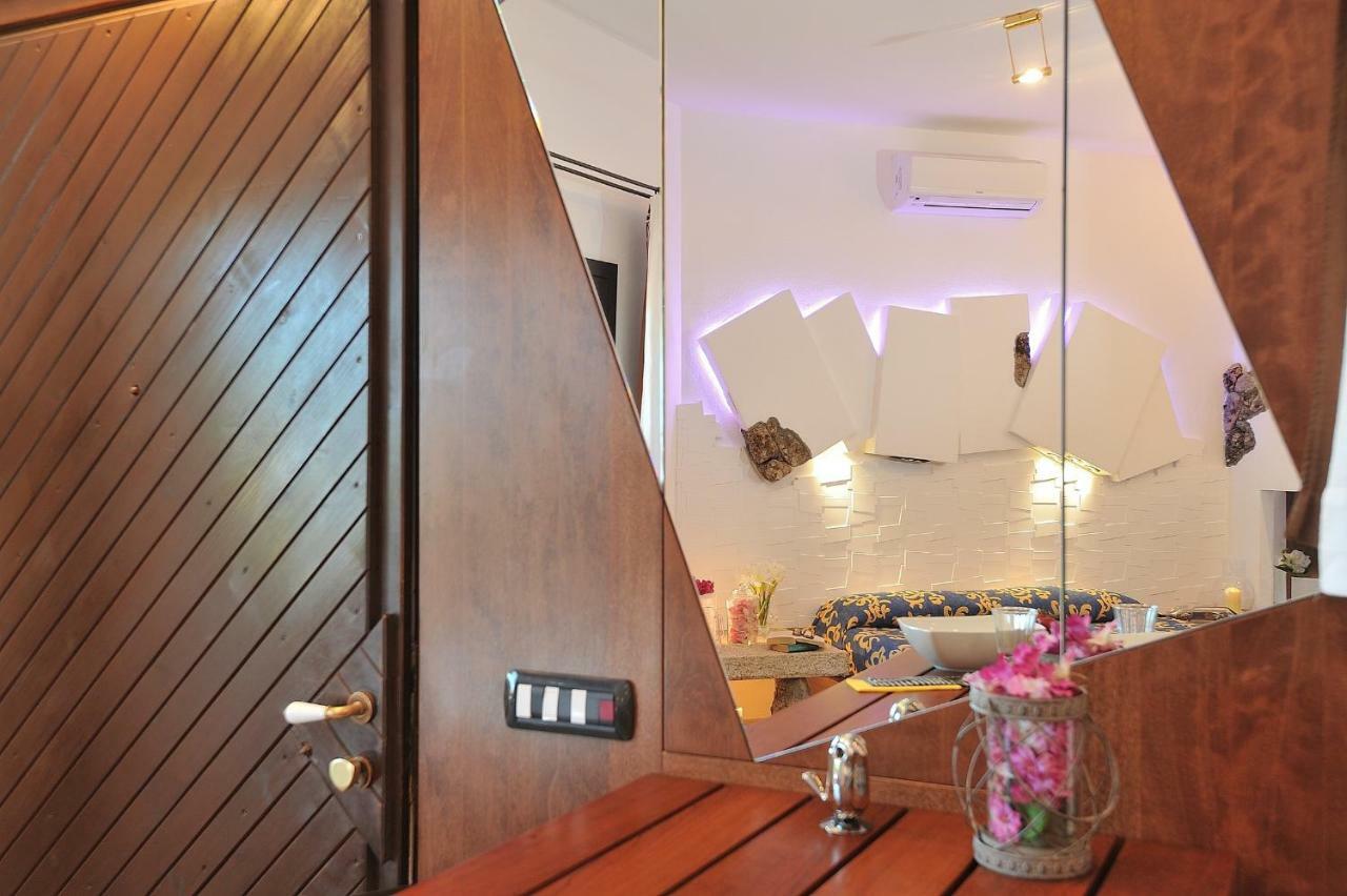 Residence L'Ea Di Lavru - Appartamenti Mono-Bilo-Trilocali Porto San Paolo  Bagian luar foto