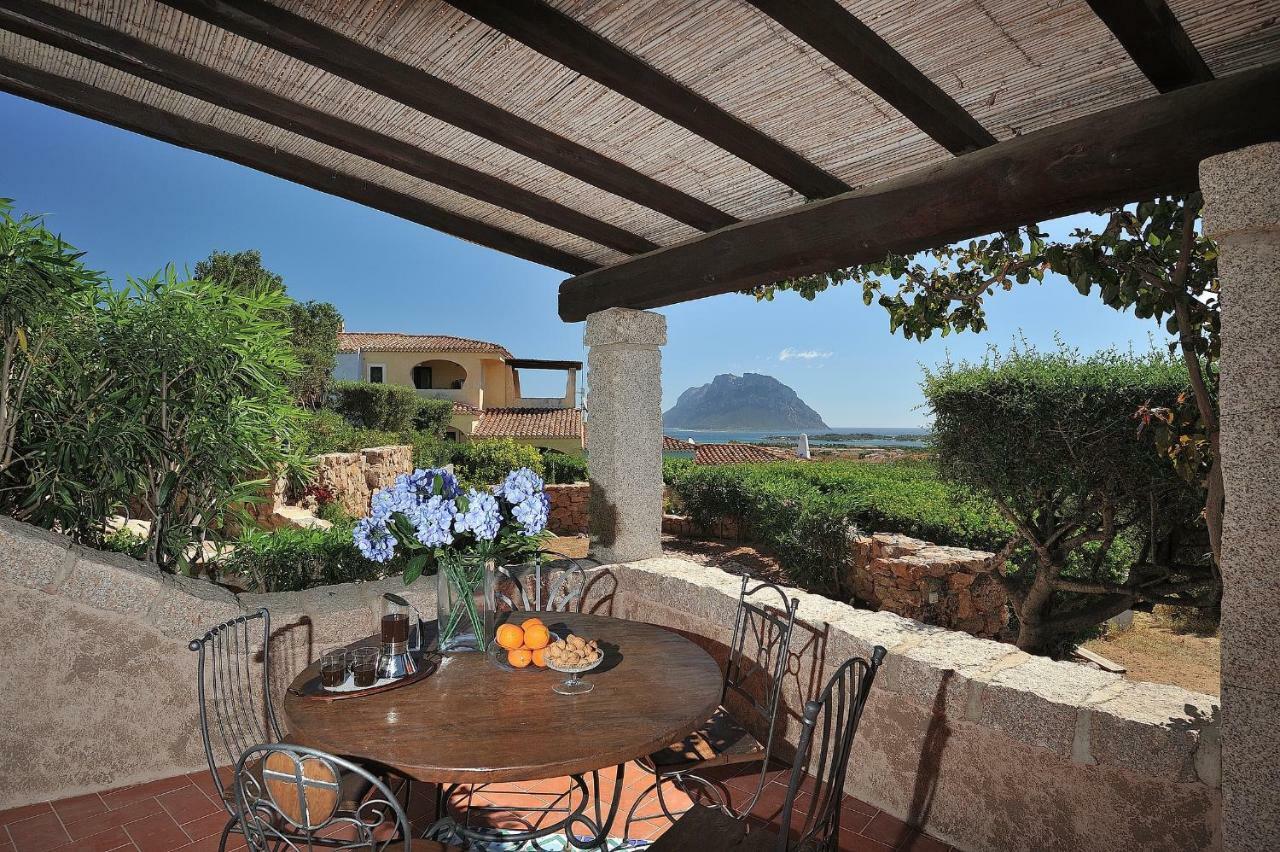 Residence L'Ea Di Lavru - Appartamenti Mono-Bilo-Trilocali Porto San Paolo  Bagian luar foto