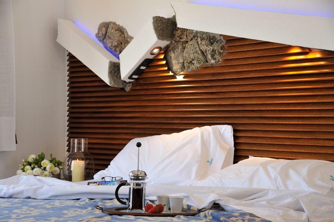 Residence L'Ea Di Lavru - Appartamenti Mono-Bilo-Trilocali Porto San Paolo  Bagian luar foto