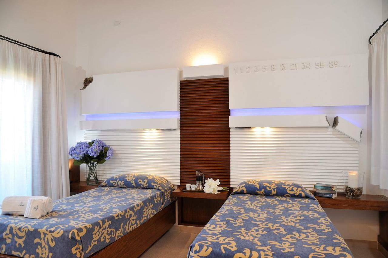 Residence L'Ea Di Lavru - Appartamenti Mono-Bilo-Trilocali Porto San Paolo  Bagian luar foto