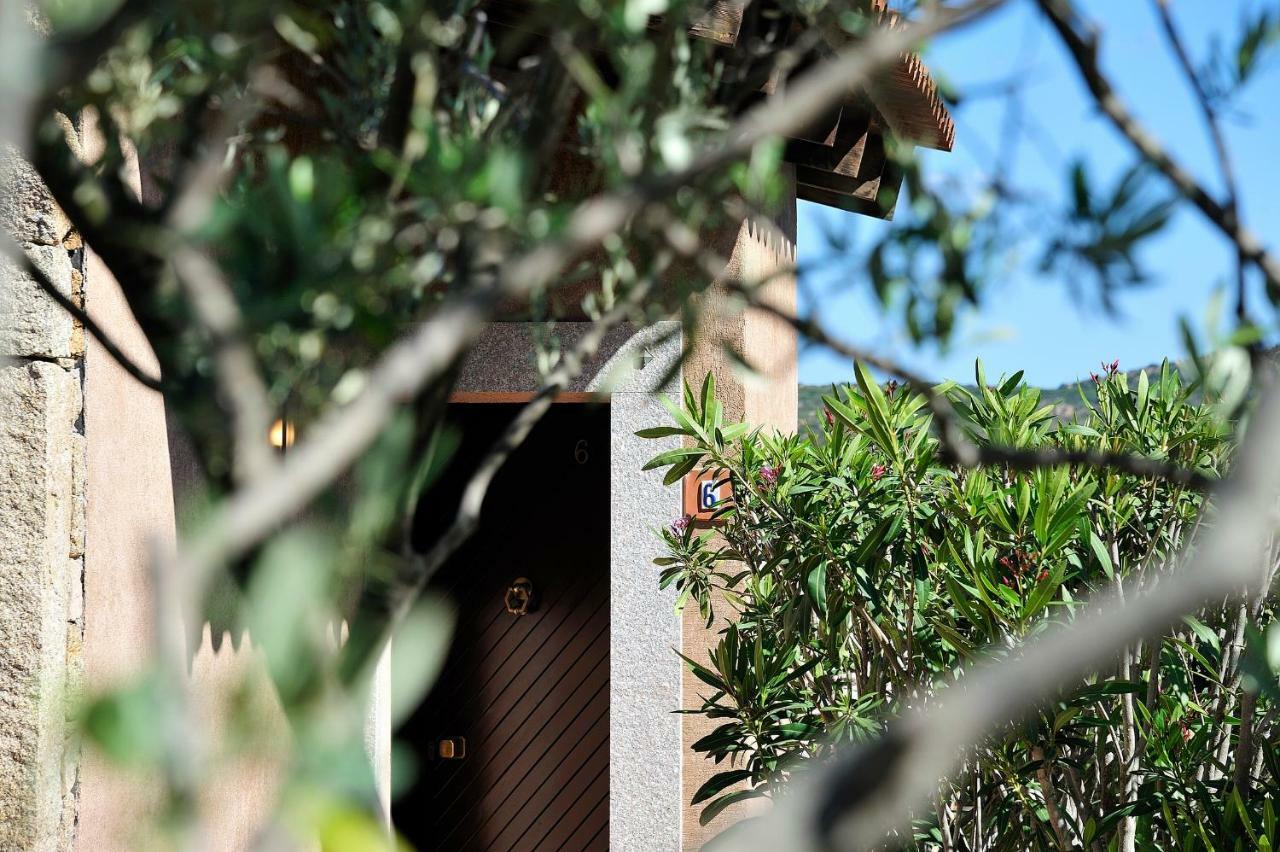Residence L'Ea Di Lavru - Appartamenti Mono-Bilo-Trilocali Porto San Paolo  Bagian luar foto